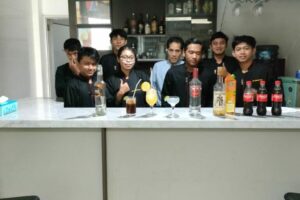 Praktek Bartending 2 Praktek Bartending 2